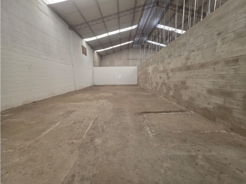 Bodega en Arriendo en Bello - 1