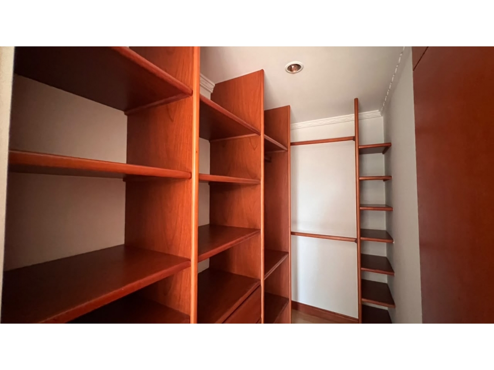 Casa en Venta Ubicada en Altos del poblado - 6