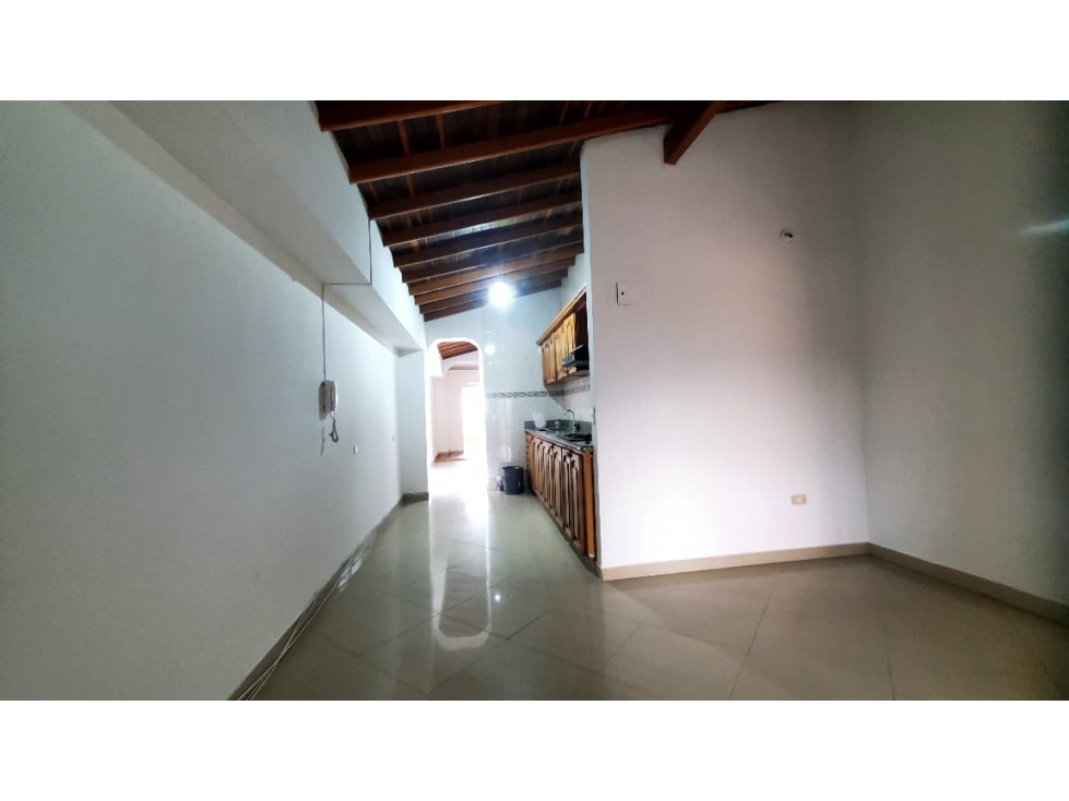Se Arrienda Apartamento en la floresta — foto 3