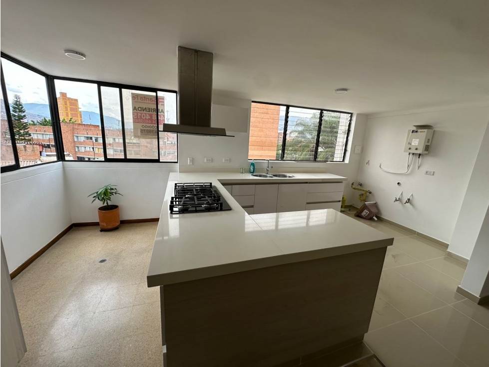 VENDO APARTAMENTO EN LAURELES