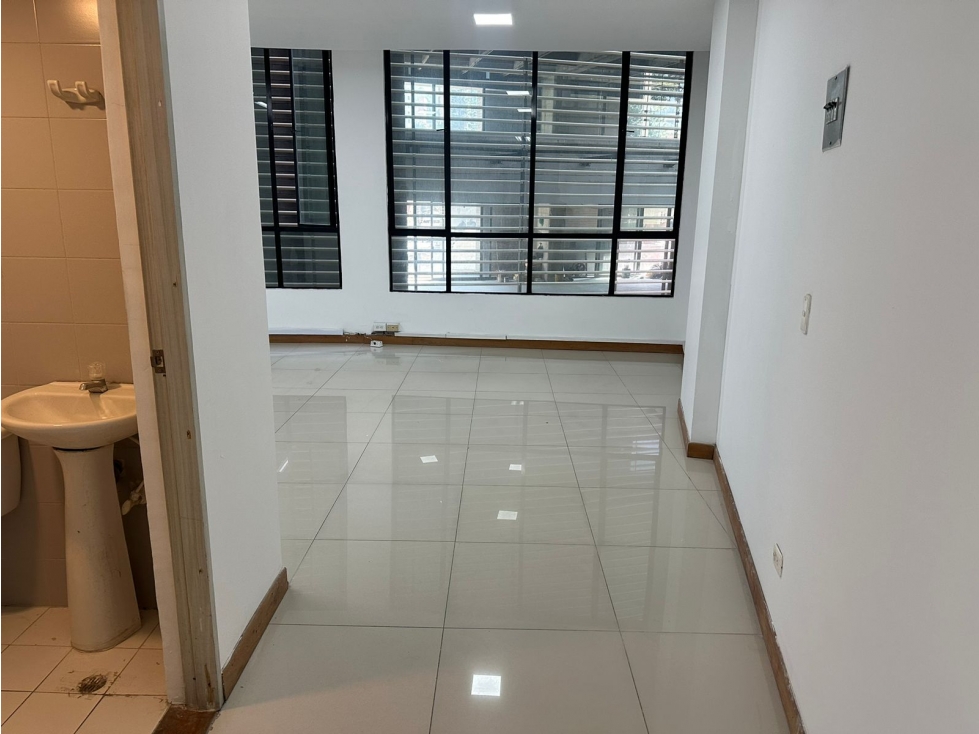 Local en Arriendo en Medellin — foto 2