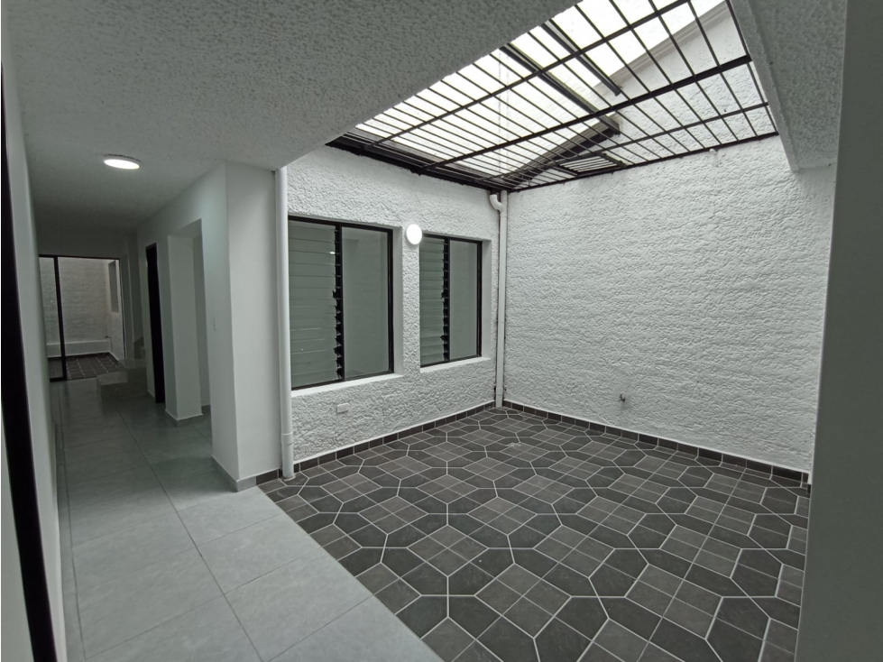 Casa en Arriendo en Laureles — foto 6