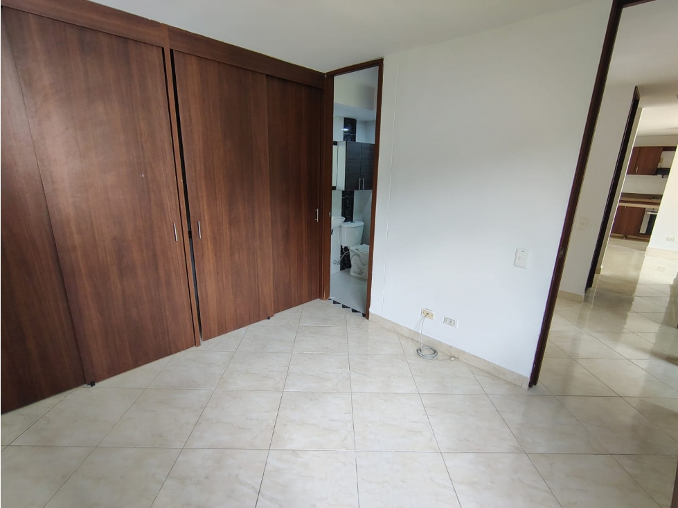 Apartamento en Arriendo en Amazonía (Bello) — foto 3