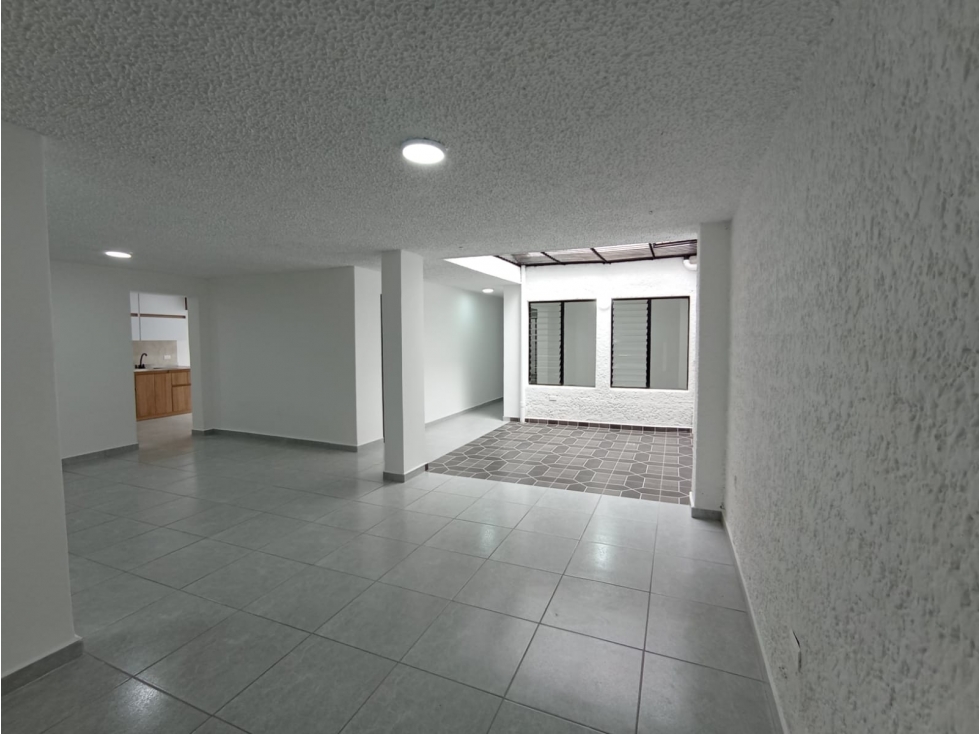 Casa en Arriendo en Laureles — foto 5