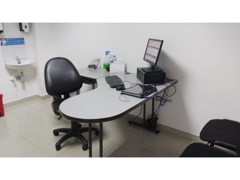 arriendo local en el estadio de 3 niveles — foto 3