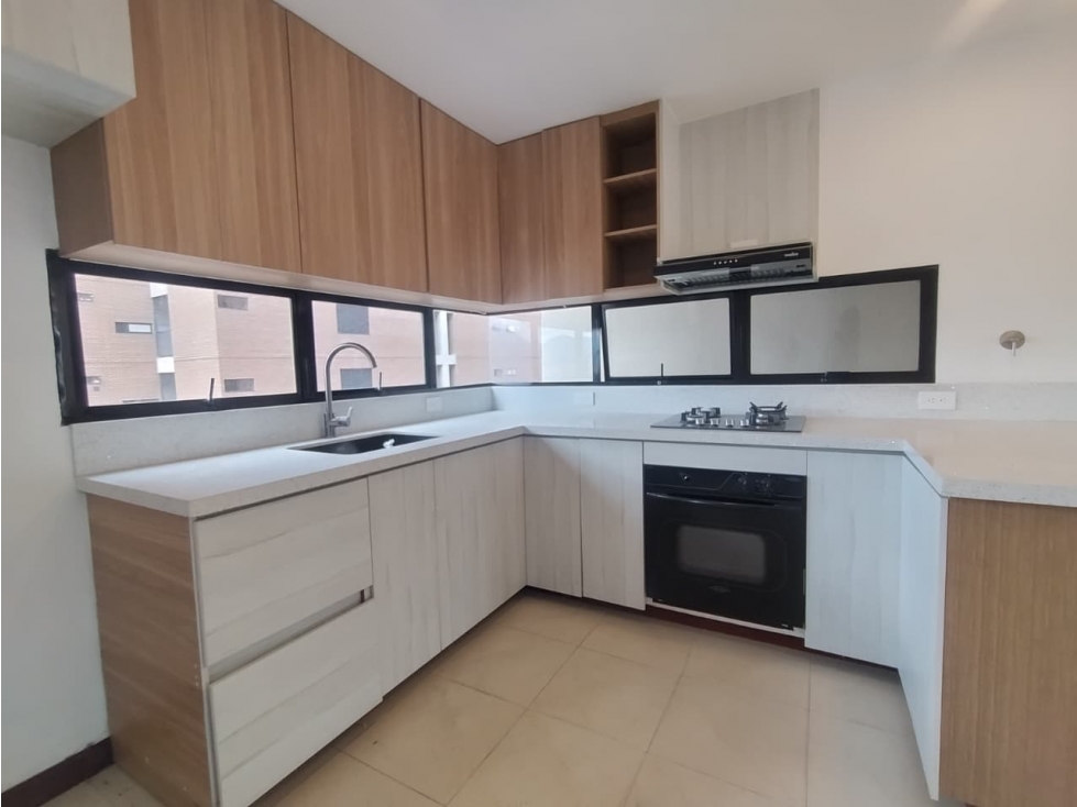 Se Arrienda apartamento en Poblado