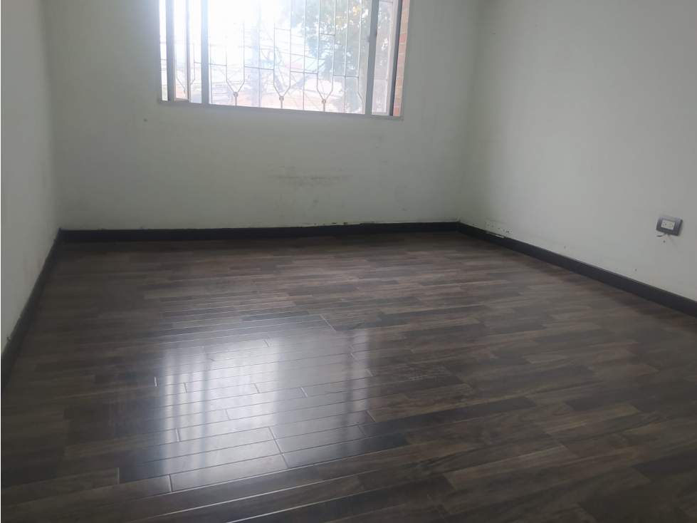 Arriendo Local o Bodega Laureles — foto 4