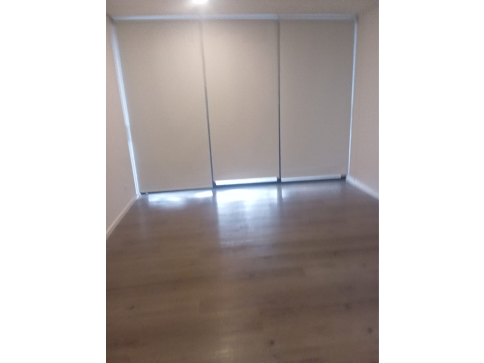 Arriendo apartamento de lujo con una habitación en alto de las palmas — foto 5