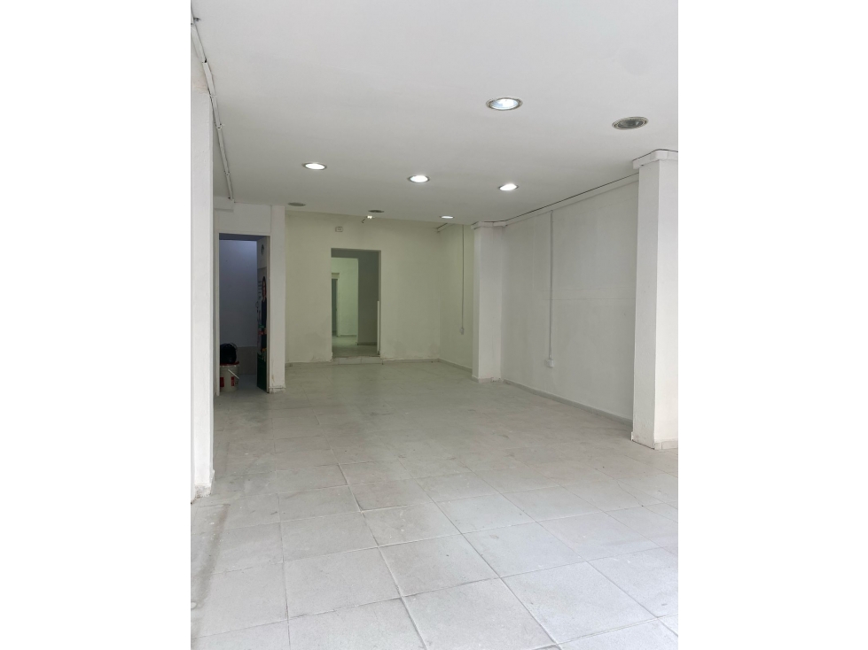Arriendo Local en Bombona — foto 3