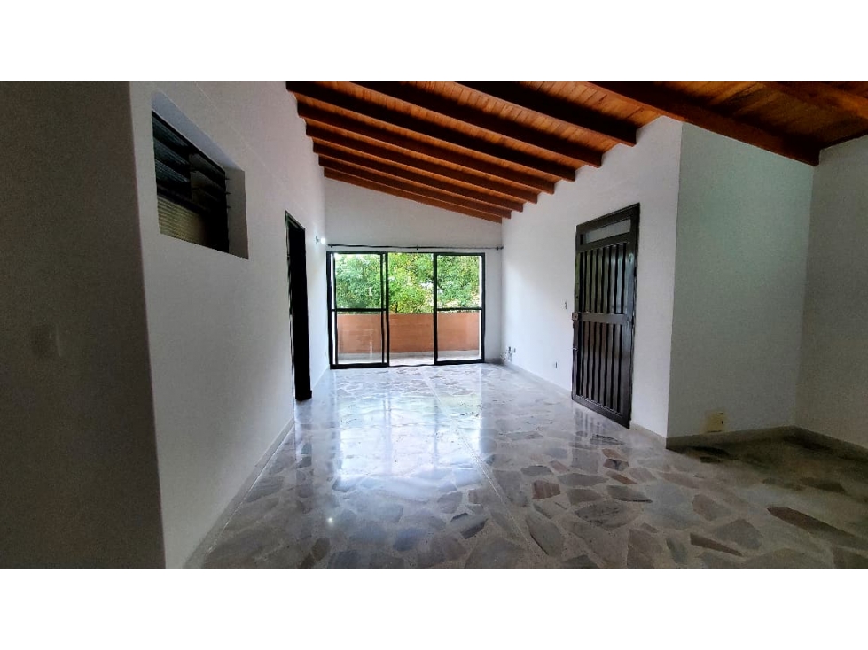 SE ARRIENDA APARTAMENTO EN LA CASTELLANA