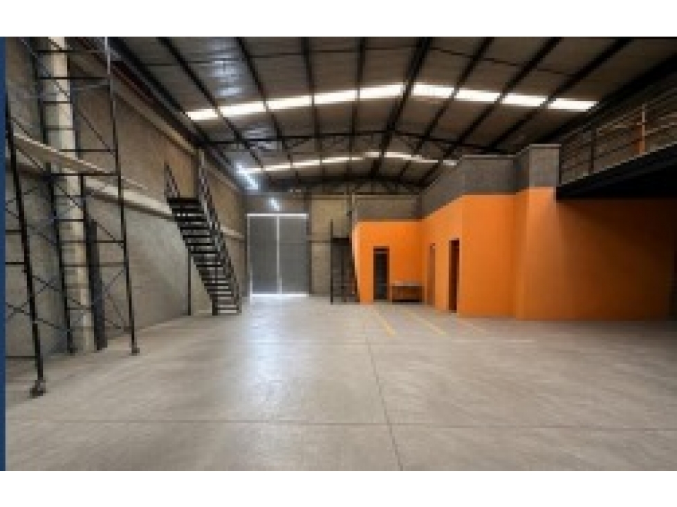 Arriendo Bodega en Itagüí - 4