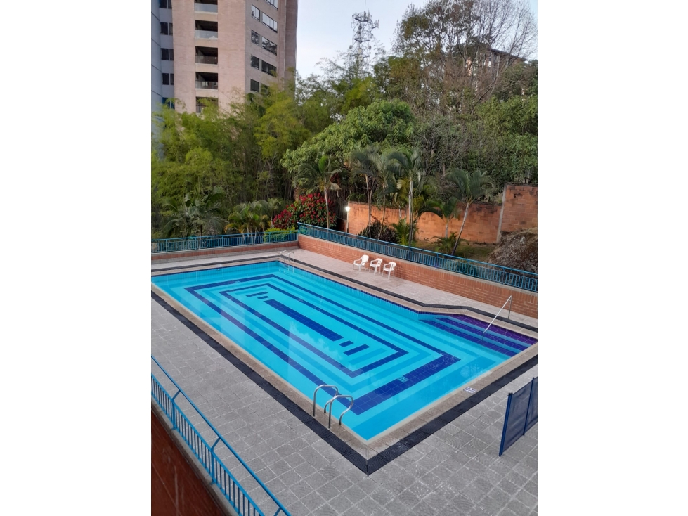 Se vende apartamento en la loma del indio