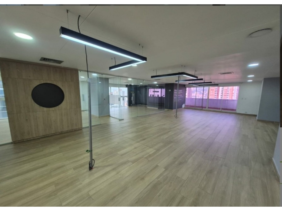 Arriendo Oficina en el Poblado