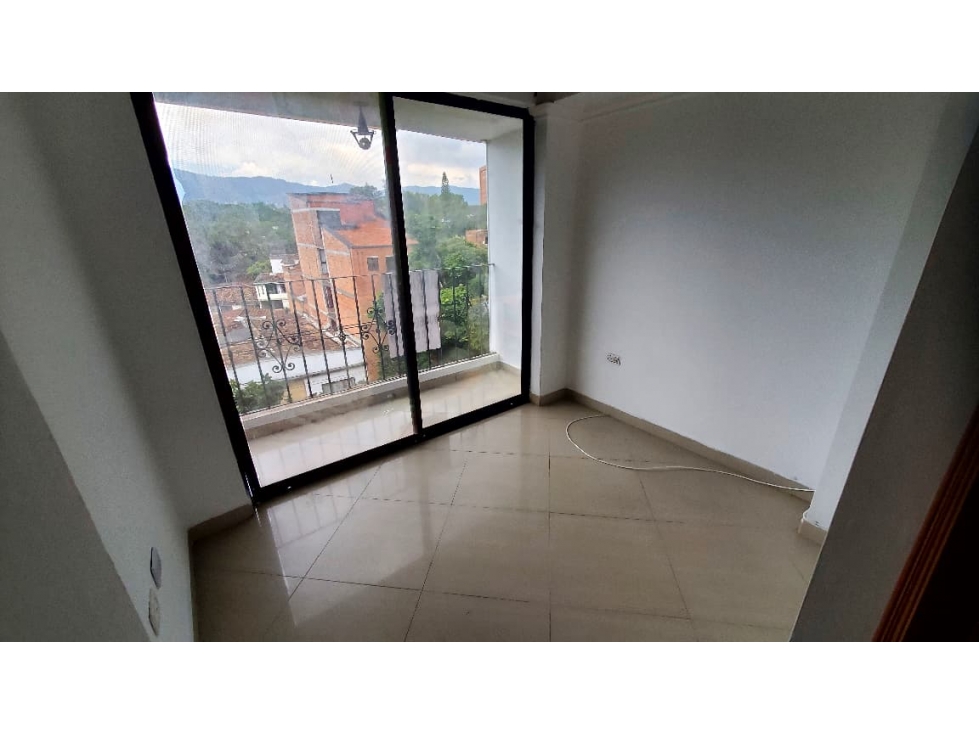 Se Arrienda Apartamento en la floresta — foto 4