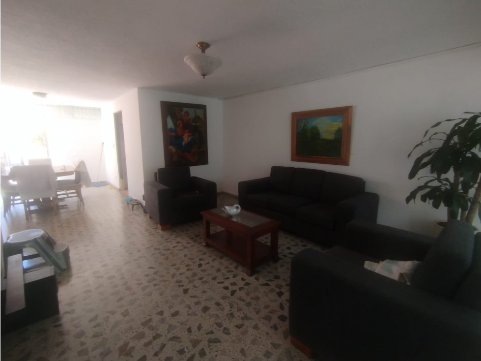 Arriendo casa Calasanz