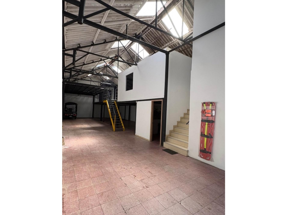 Bodega en Arriendo en Envigado - 2
