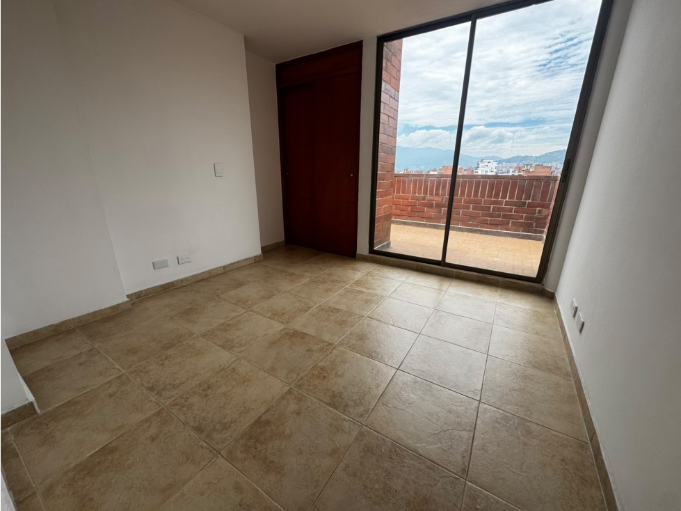 Se arrienda penthouse en laureles — foto 5