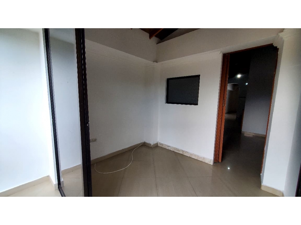 Se Arrienda Apartamento en la floresta — foto 5