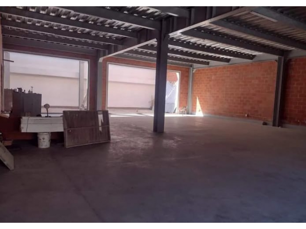 Bodega en Arriendo en La América - 4