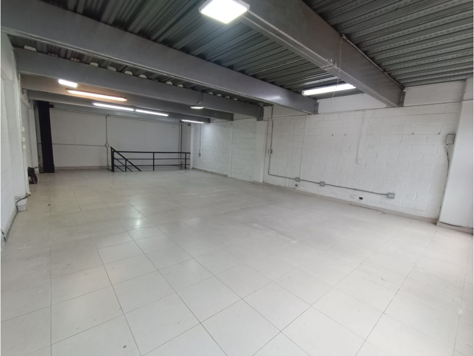 Bodega en Arriendo en Medellin - 6
