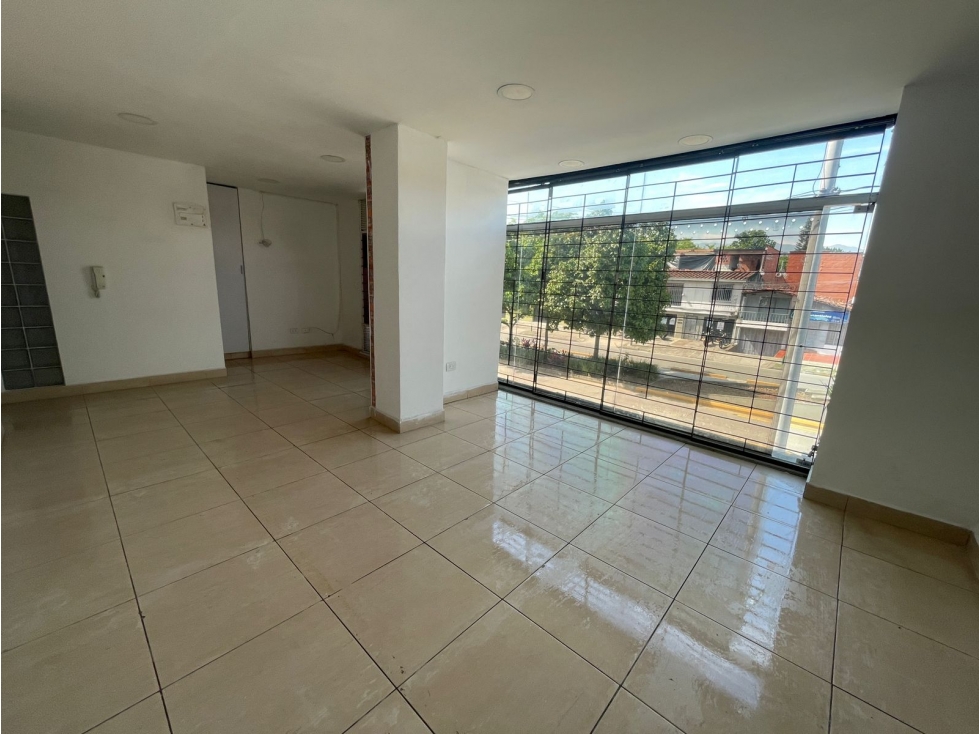 arriendo oficina o local en belen rosales