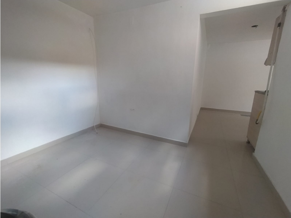 SE ARRIENDA APARTAESTUDIO SIMON BOLIVAR — foto 4