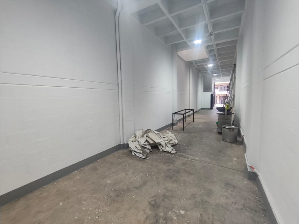 Bodega en Arriendo en Barrio Antioquia — foto 4