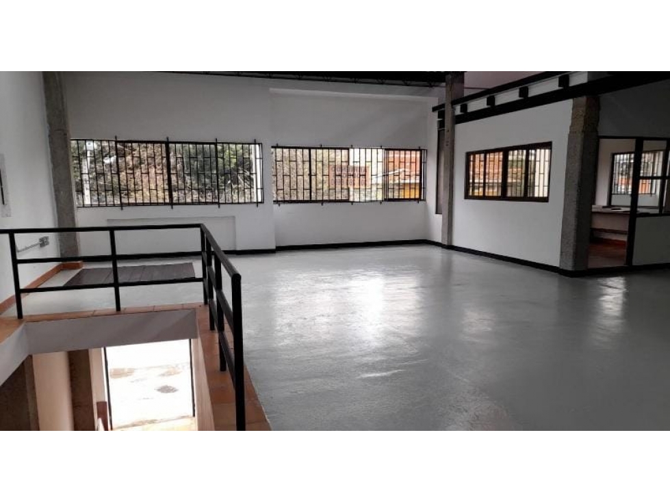 Arriendo Bodega en Medellín — foto 2