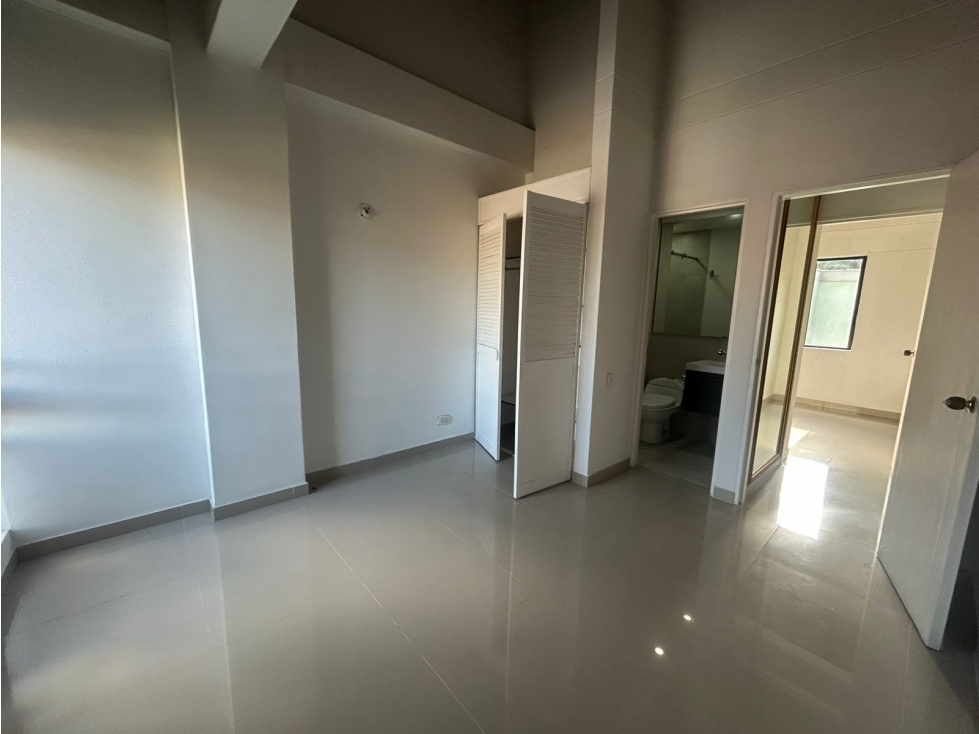 Arriendo apartamento en Laureles — foto 4