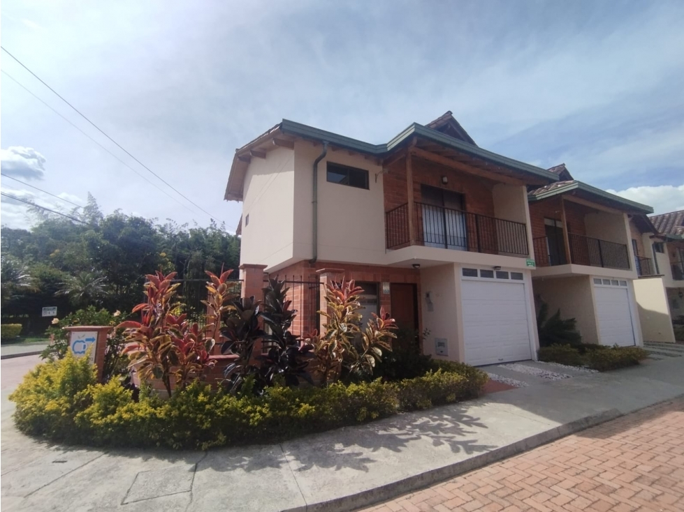 arriendo casa en la ceja antioquia