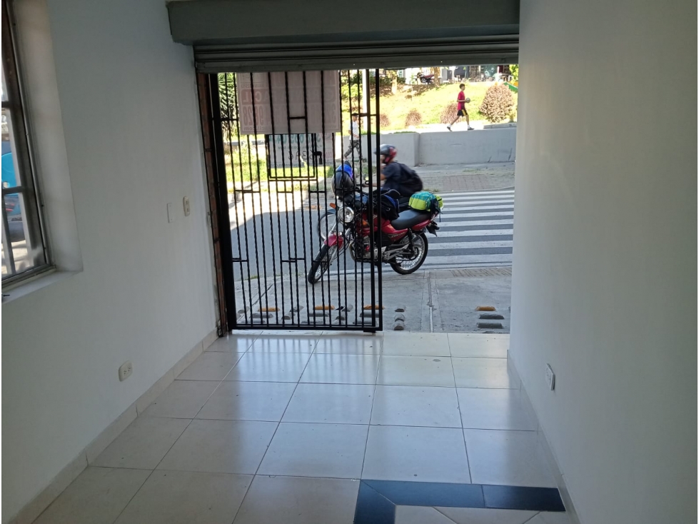 Local en Arriendo en Medellin — foto 4