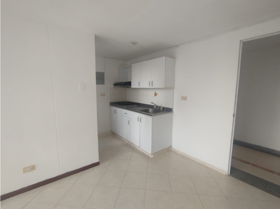 Arriendo apartamento en loma del indio