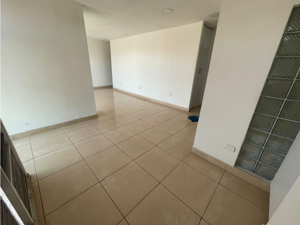 arriendo oficina o local en belen rosales — foto 2