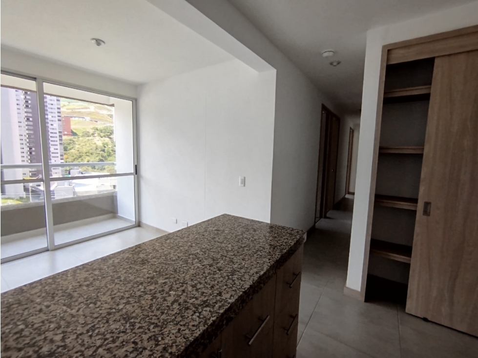 Arriendo apartamento en Calasanz — foto 4