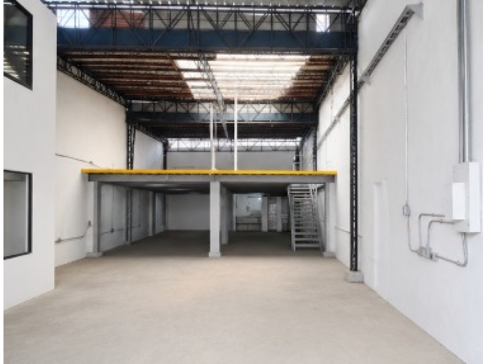 Arriendo Bodega en Medellín — foto 2