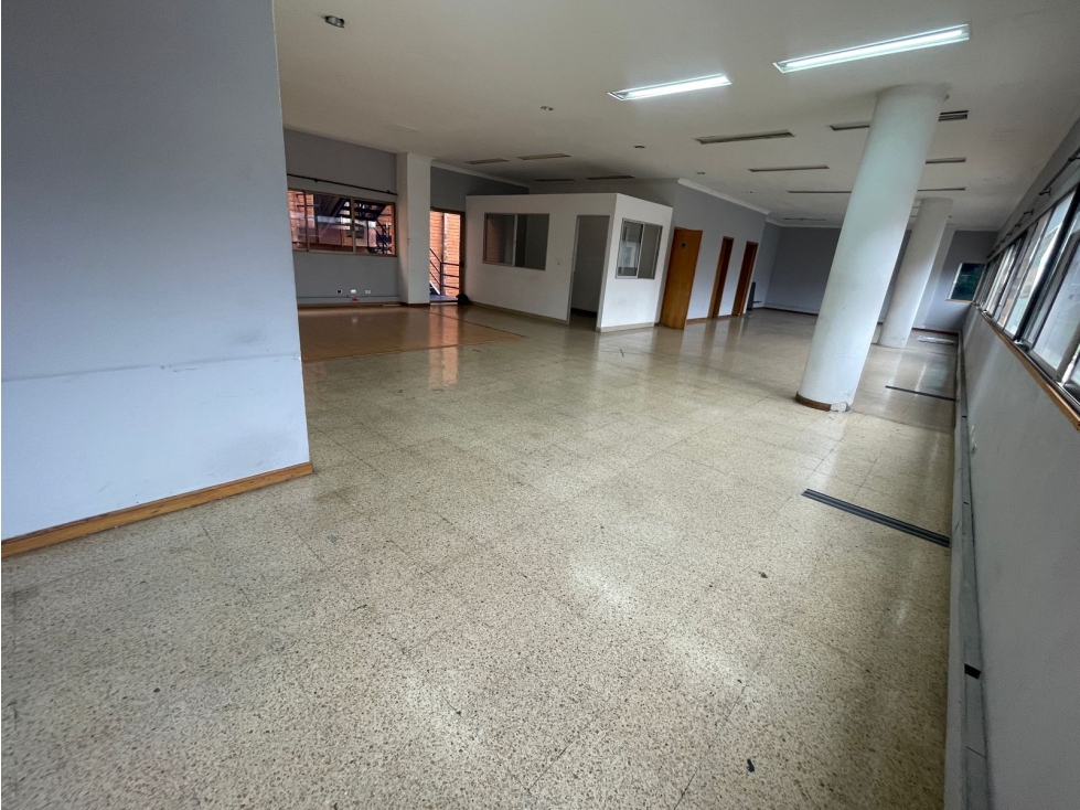 Arriendo bodega segundo piso en guayabal — foto 3