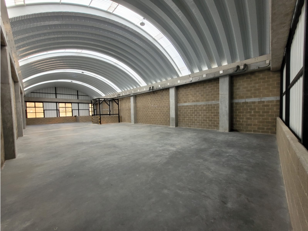 Bodega en Arriendo en Caldas - 2