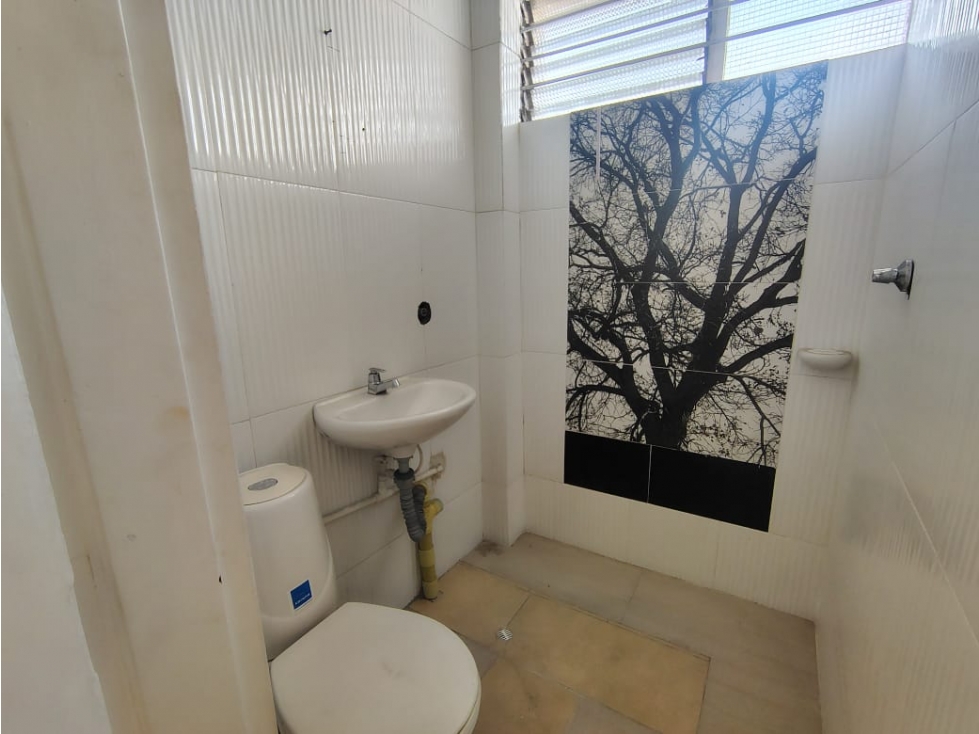 Arriendo Oficina en Laureles — foto 5