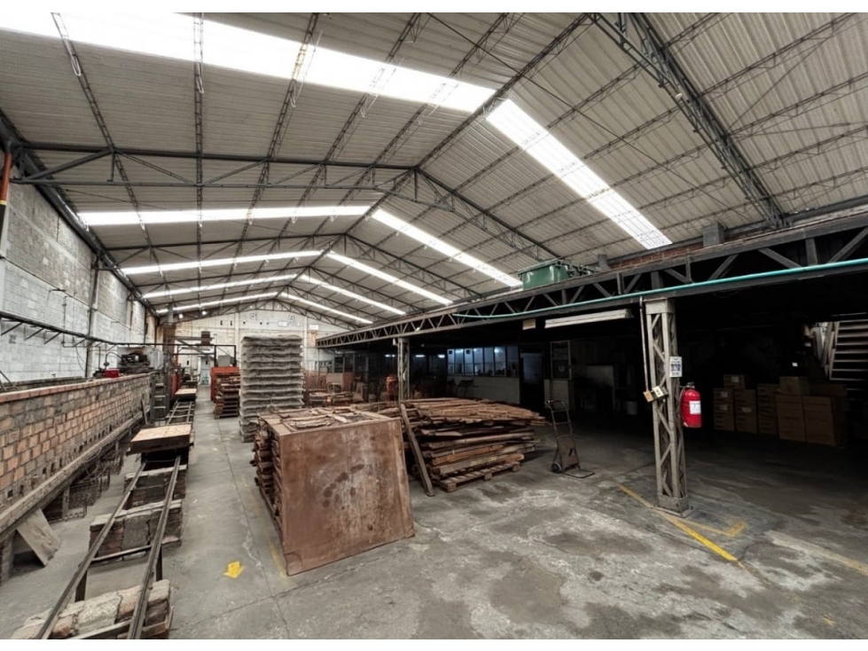 Bodega en Arriendo en Itagui - 2