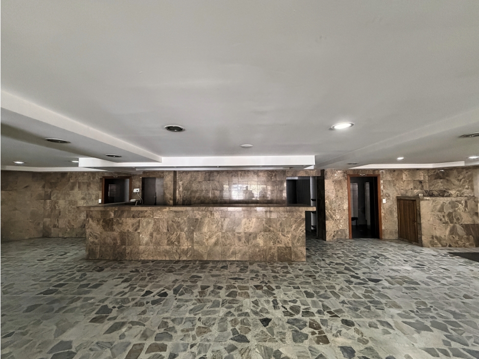 LOCAL EN VENTA EN TEUSAQUILLO — foto 2