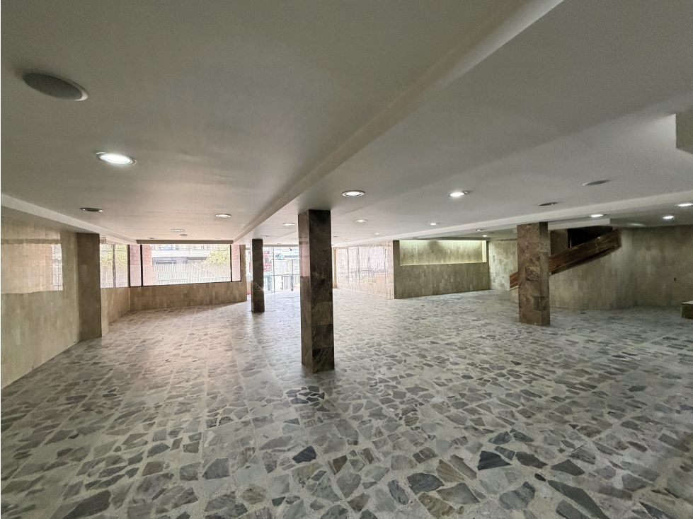LOCAL EN VENTA EN TEUSAQUILLO — foto 6