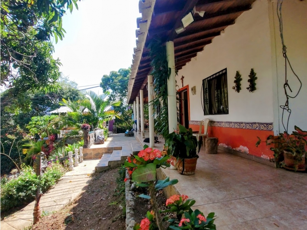 CASA DE CAMPO EN ZONA URBANA DE BELLO SECTOR GUASIMALITO — foto 2