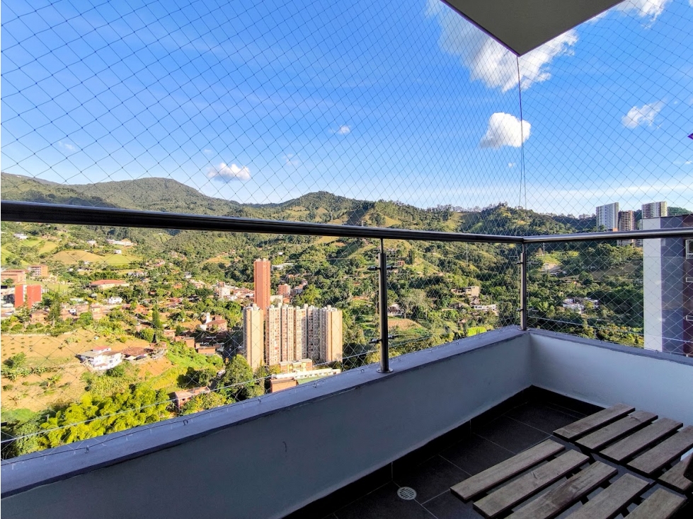 Apartamento en venta en Sabaneta con vista panoramica y rentas cortas