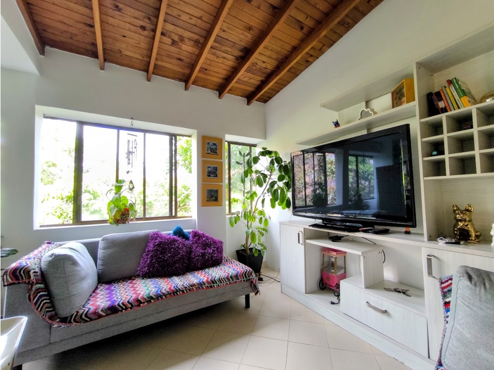Apartamento en Laureles de 103 m² con vista verde