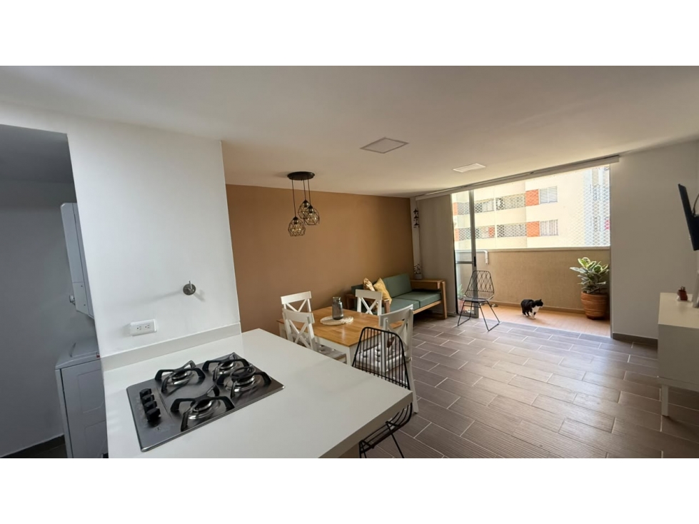 ACOGEDOR APARTAMENTO EN UNIDAD CERRADA