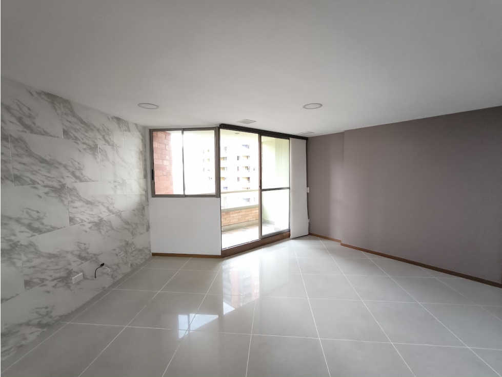 Sabaneta, Aves María | 95 m² y dos balcones - 1