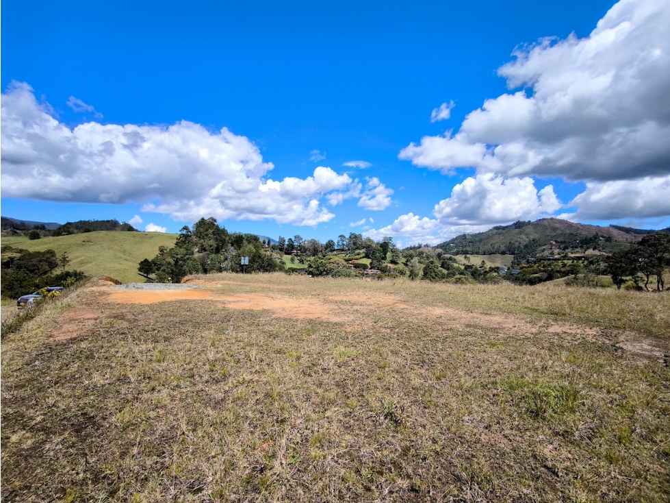 Lote en venta en El Retiro, Pantanillo | 1.836 m² y hermosa vista - 1