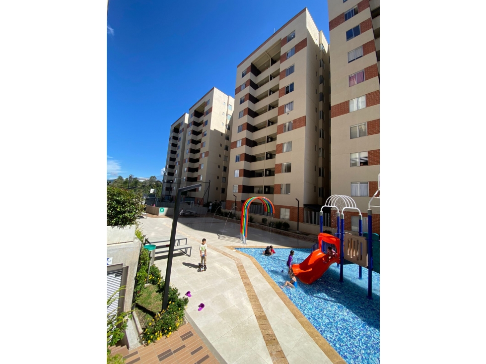 Vendo apartamento con hermosa vista verde
