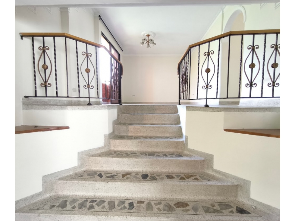 APARTAMENTO DUPLEX DE GRAN TAMAÑO EN FLORIDA NUEVA P5