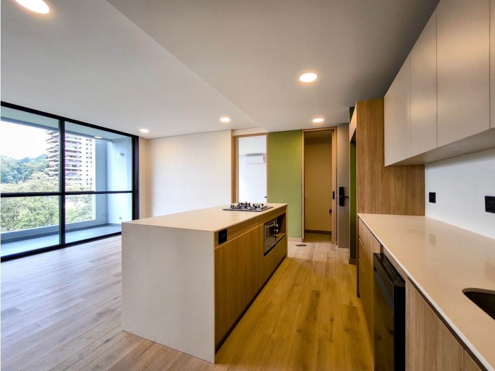 APARTAMENTO CON TERRAZA ALTOS DEL POBLADO PERMITE RENTAS CORTAS — foto 2